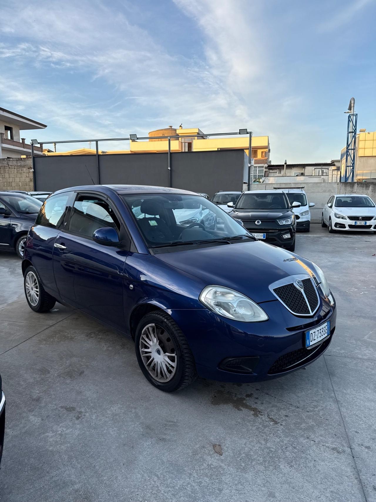 Lancia Ypsilon 1.2 Oro Ecochic GPL