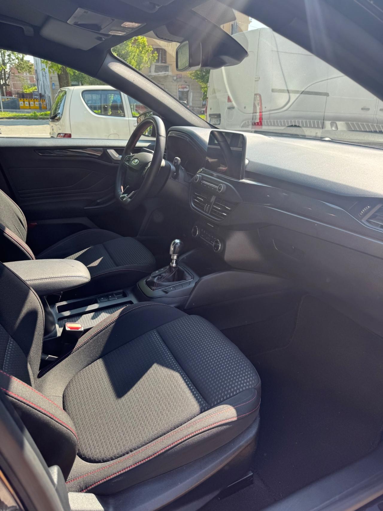 Ford Focus ST-Line EcoBoost Hybrid 1.0 125 cv