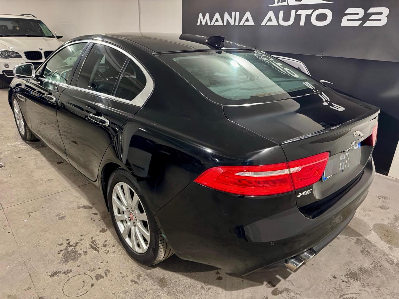 JAGUAR XE*2.0*180 CV*AWD*R-LINE*