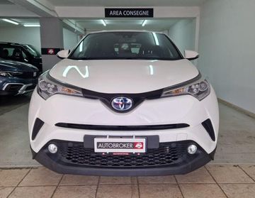 TOYOTA C-HR 1.8 Hybrid E-CVT Business