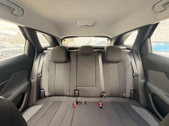 PEUGEOT 3008 BlueHDi 130 S&S Business