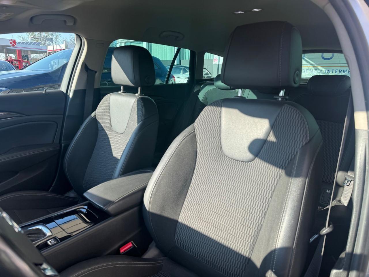 Opel Insignia Innovation 1.6 #9960