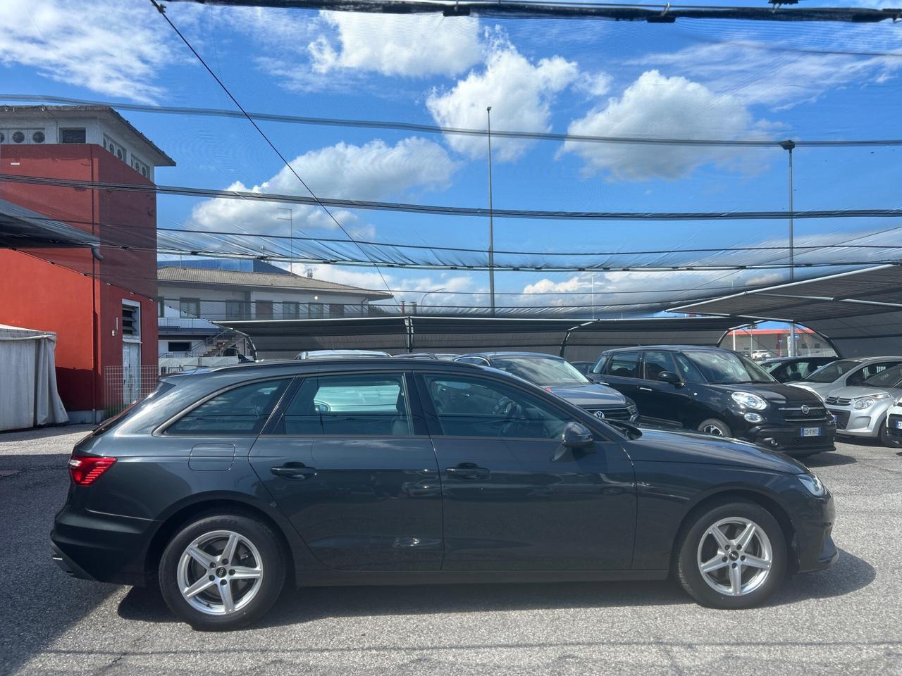 Audi A4 Avant 30 2.0 tdi mhev Business 136cv s-tronic