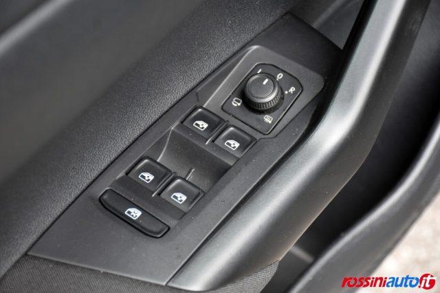 VOLKSWAGEN Taigo 1.0 TSI 95 CV LIFE + R16 BI-COLOR + TECH PACK + LI