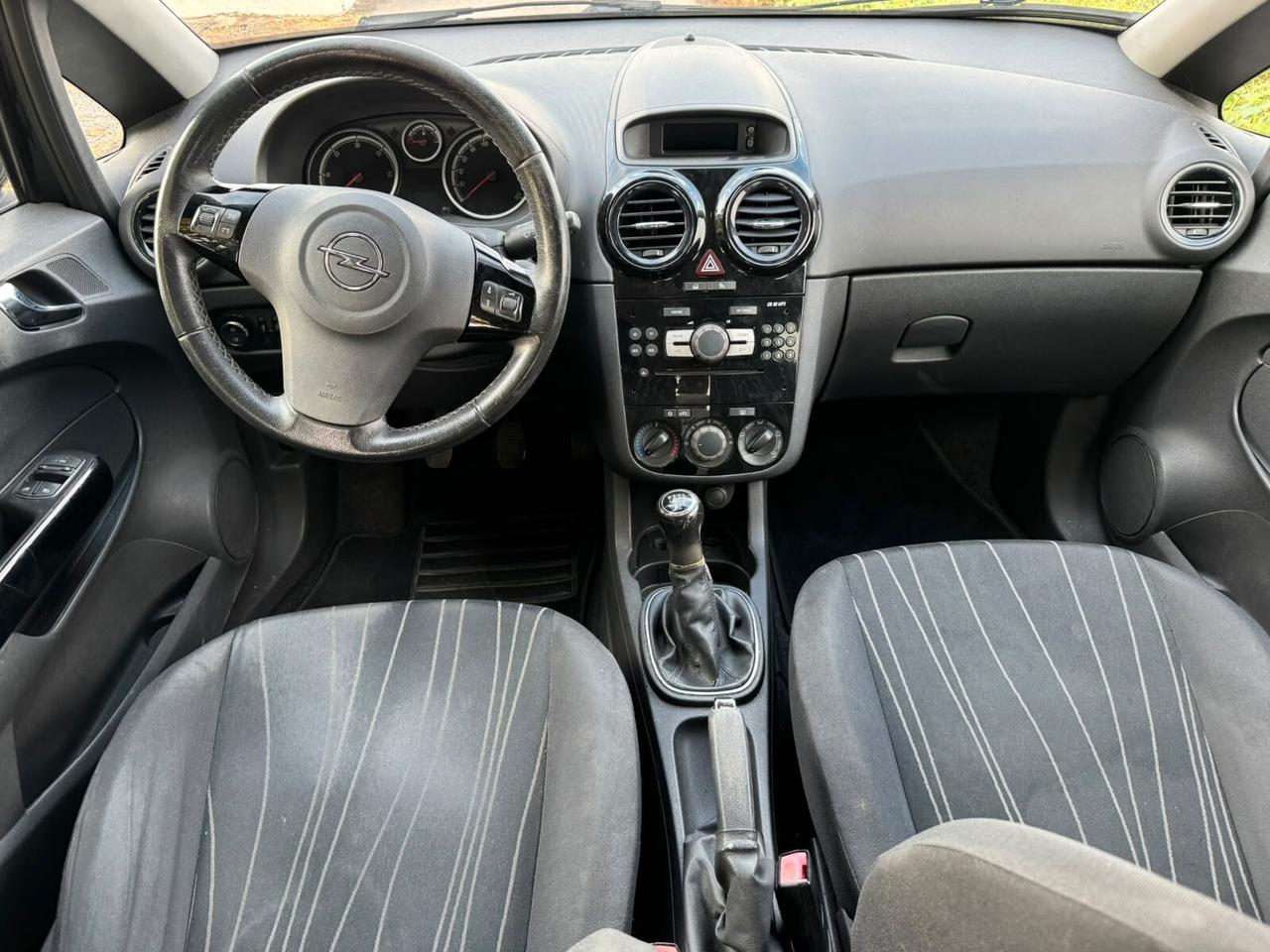 Opel Corsa adatta neopatentati