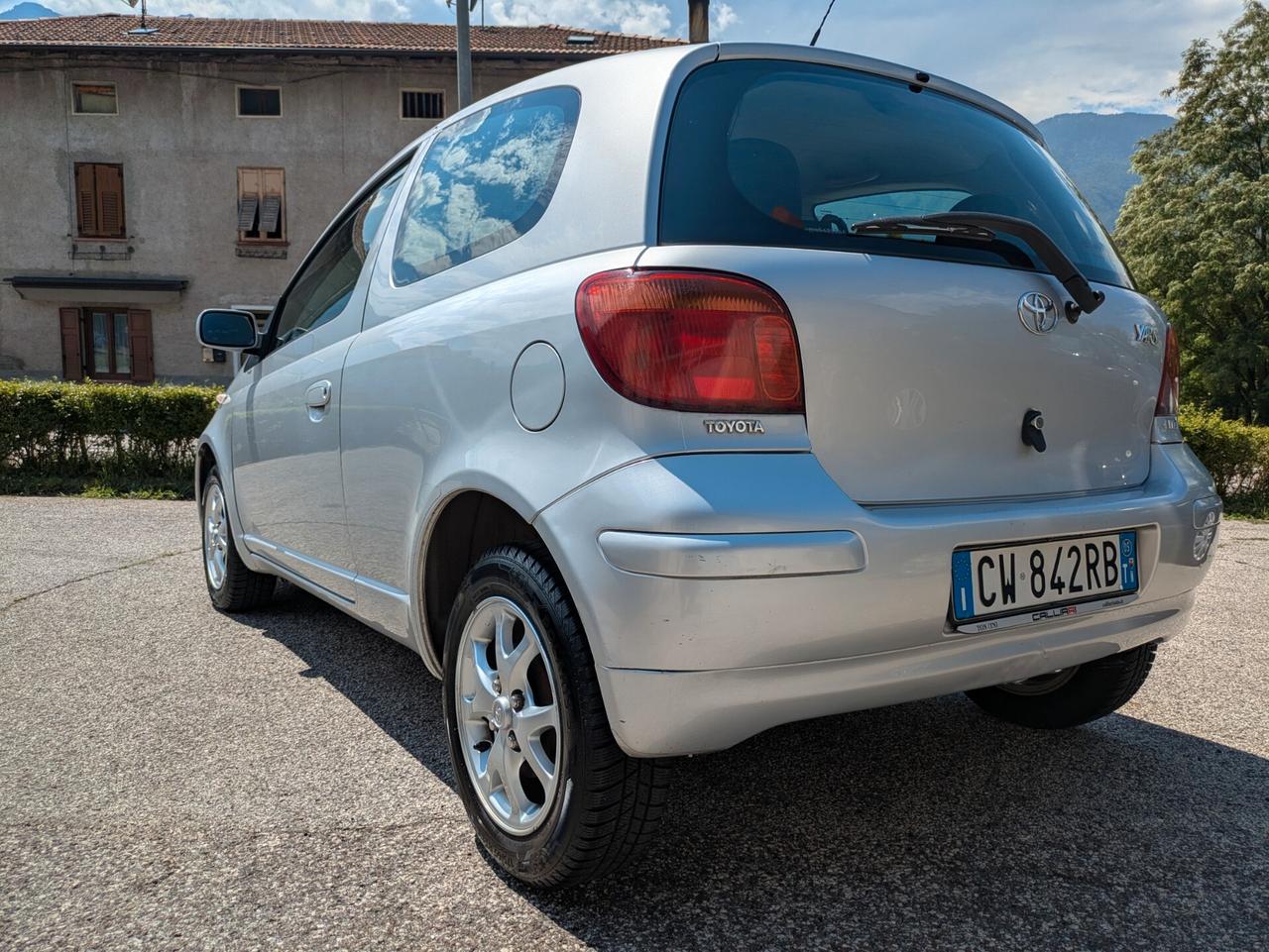 TOYOTA YARIS 1.0 BENZINA 65cv