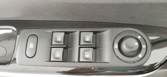RENAULT Captur TCe 12V 90 CV Start&Stop Energy Intens
