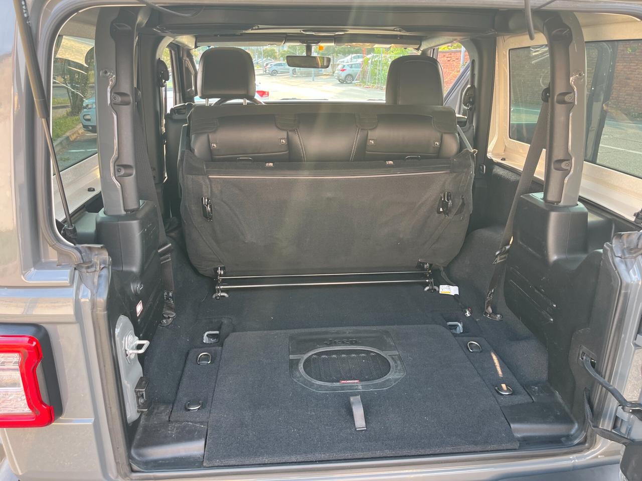 Jeep Wrangler 2.0 Turbo Sahara 3 porte - 50.000km