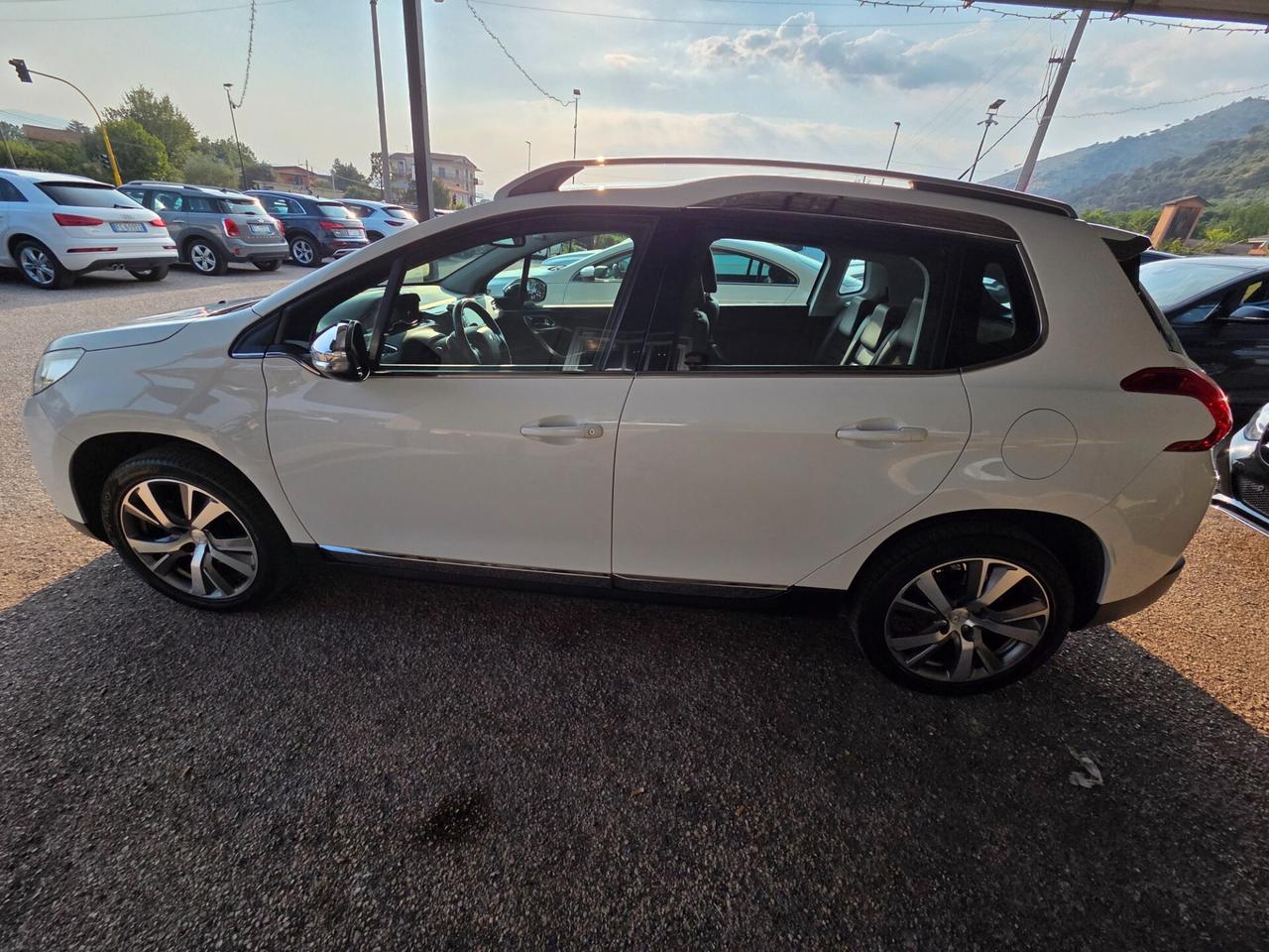 Peugeot 2008 1.6 e-HDi 115 CV Stop&Start Allure