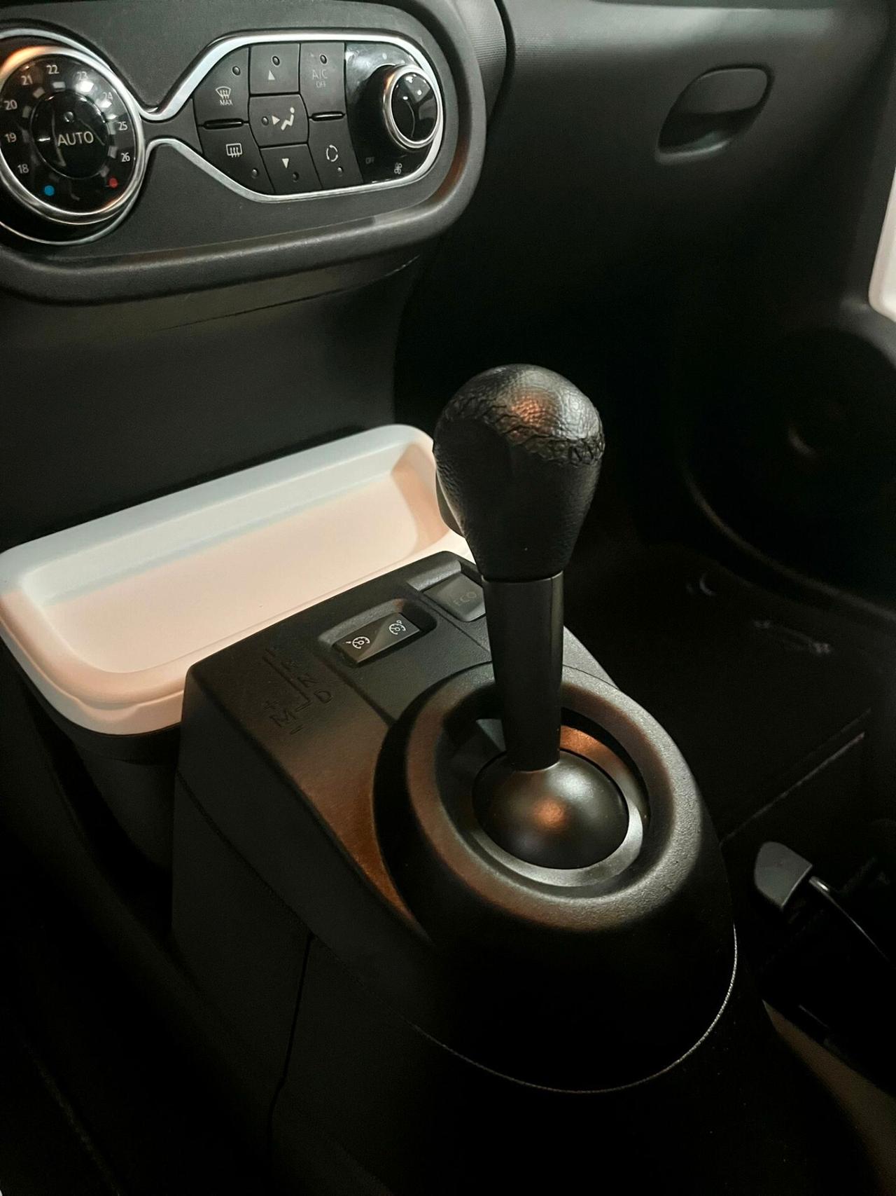 Renault Twingo TCe 90 CV EDC Intens