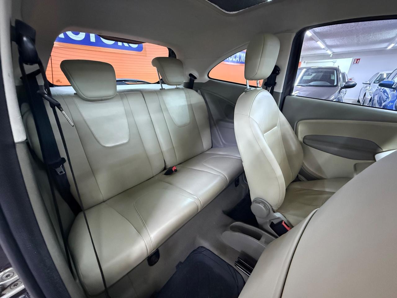 Ford Ka Ka 1.2 69CV Titanium TETTO PANOR.