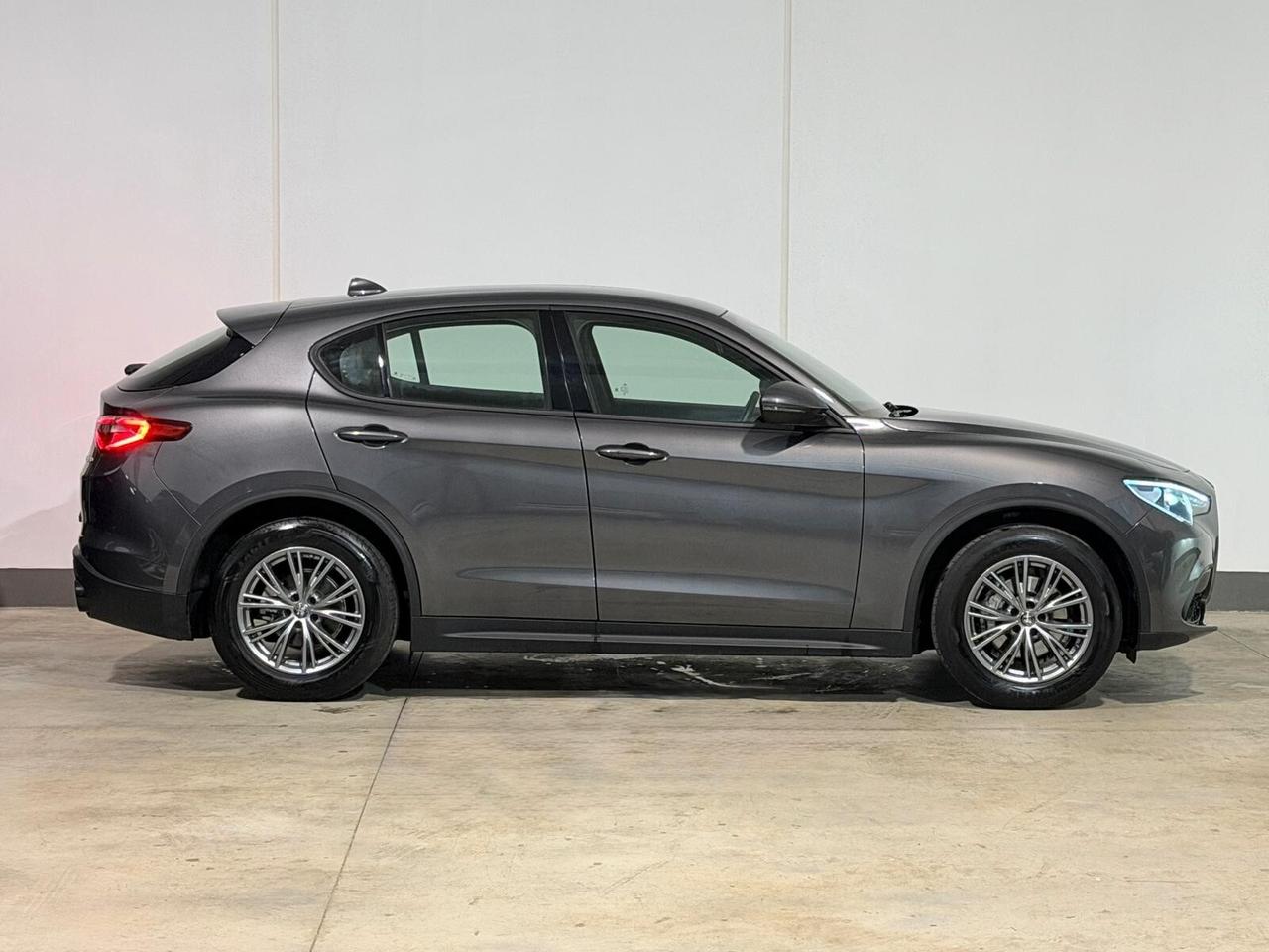 Alfa Romeo Stelvio 2.2 Turbodiesel 190 CV AT8 Q4 Super