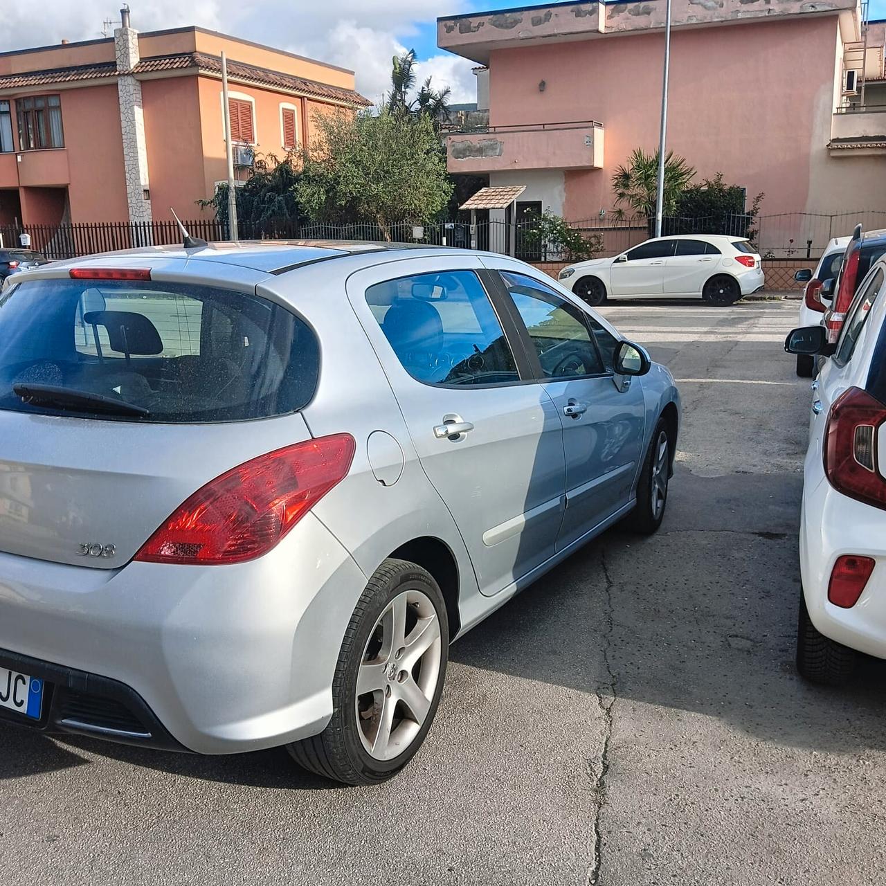 Peugeot 308 1.6 HDi 110CV 5p. 2-Tronic Tecno