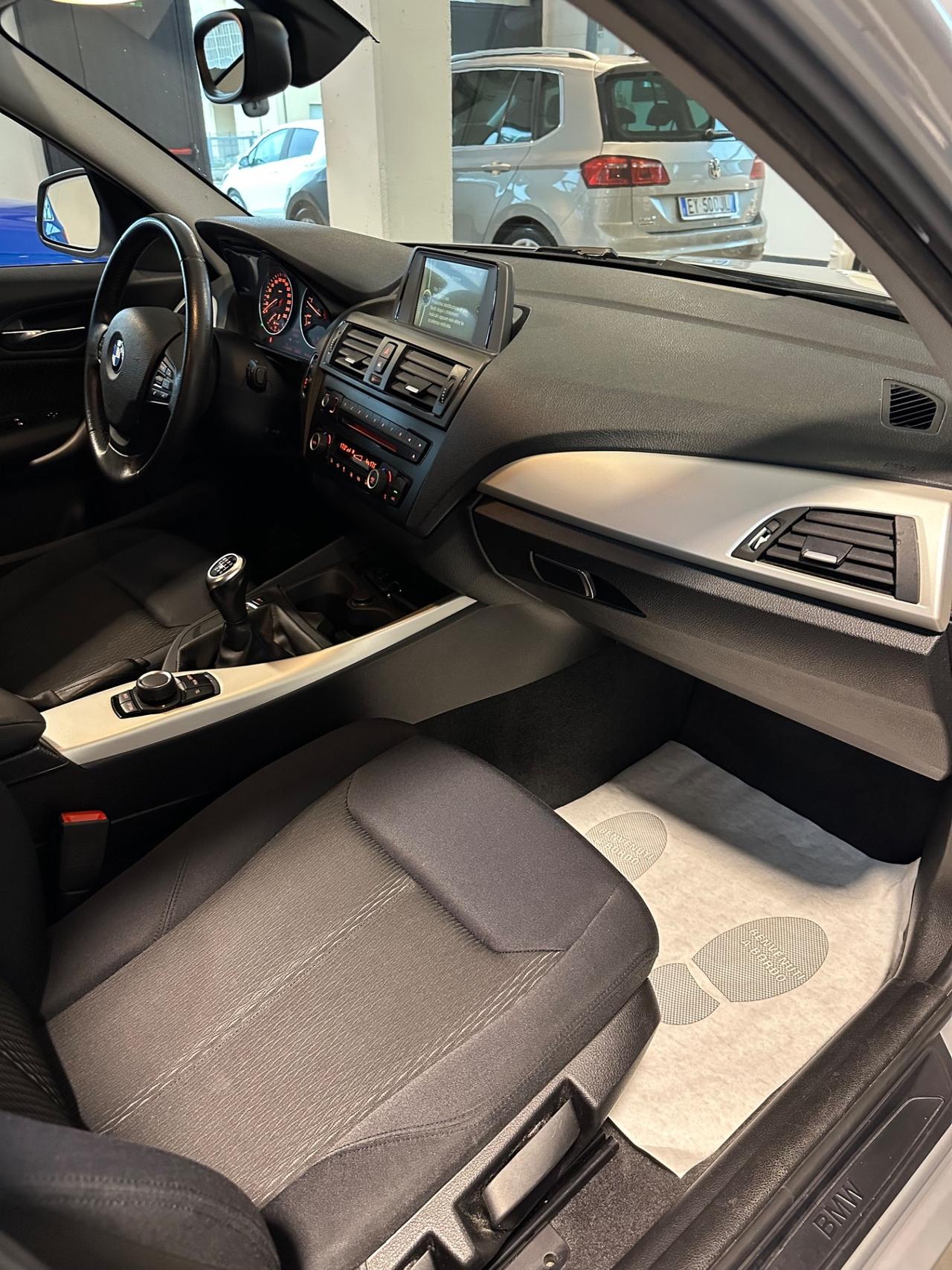 Bmw 114 114d 5p. Sport