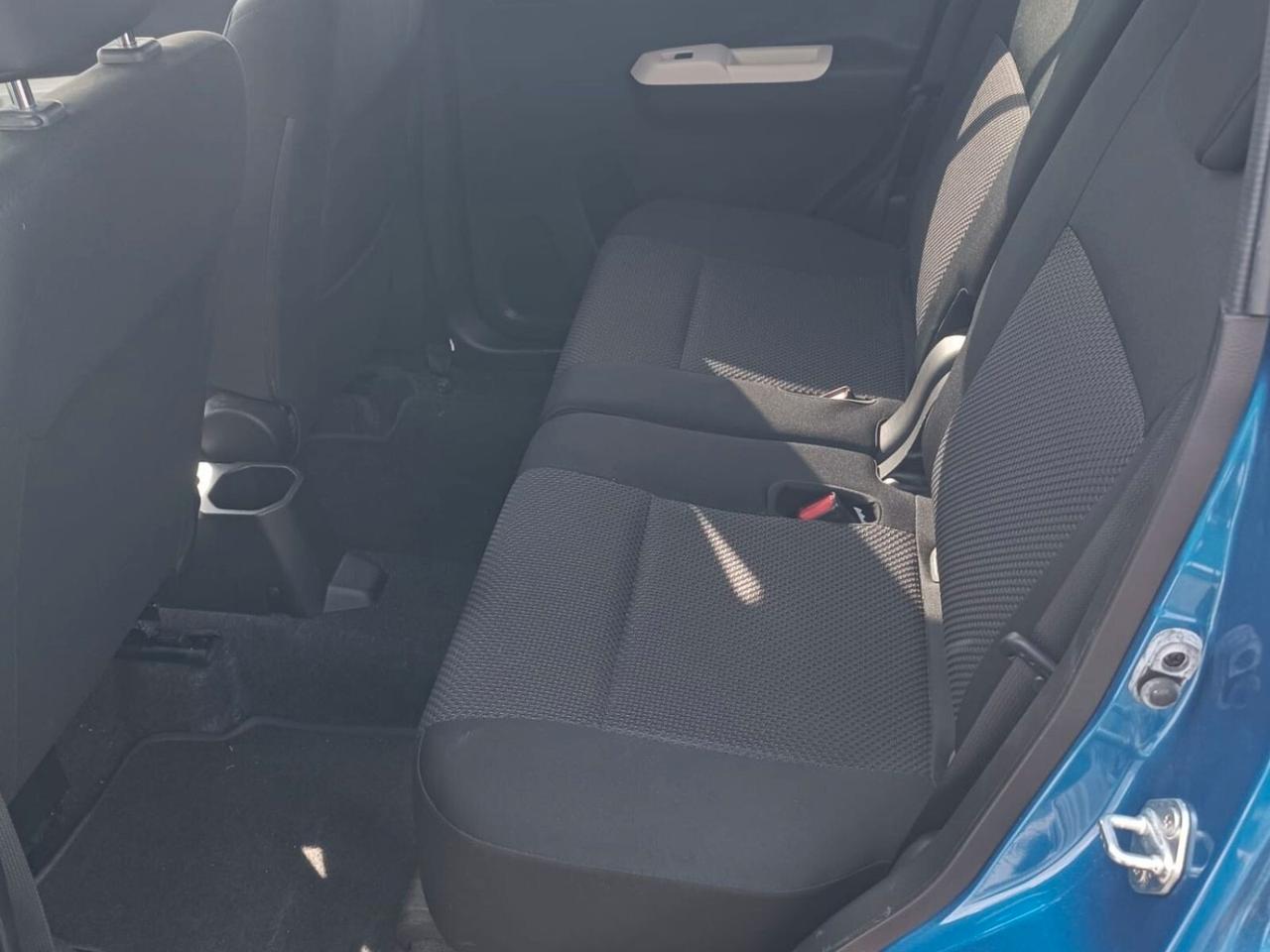 Suzuki Ignis 1.2 Hybrid Top