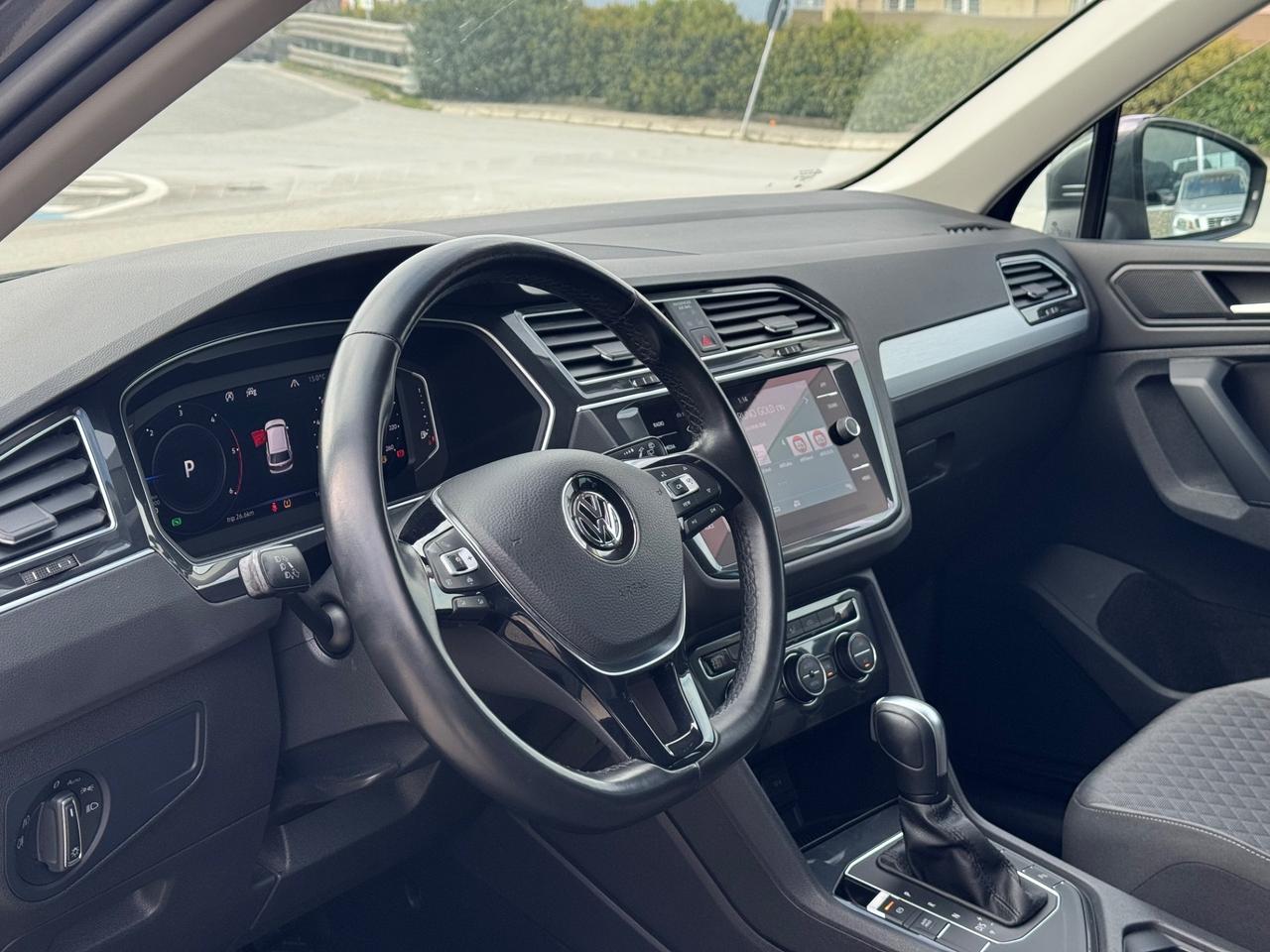 Volkswagen Tiguan 2.0 TDI R-LINE DSG