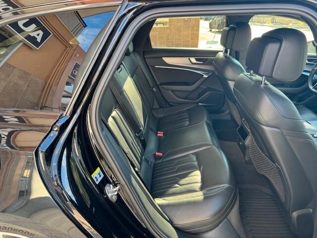 Audi A6 Avant 40 2.0 TDI MEHV ultra S tronic SLINE