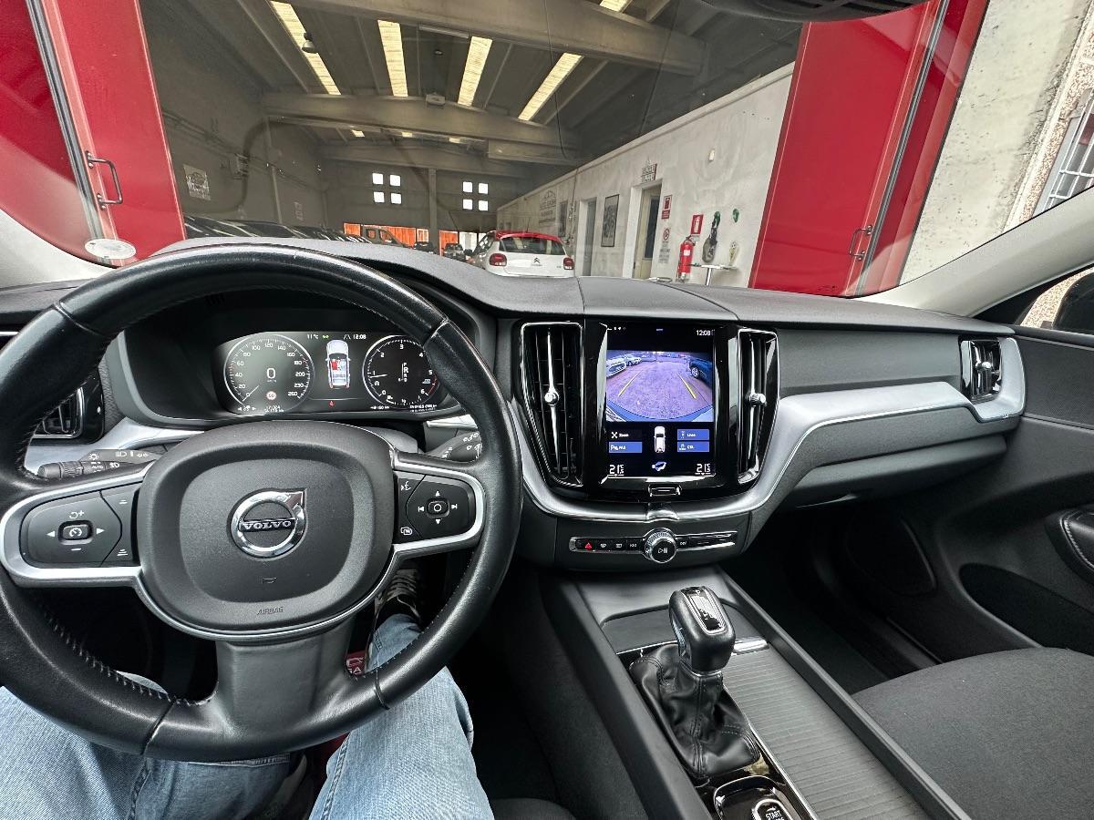 VOLVO - XC60 - D4 Geartronic Momentum Pro