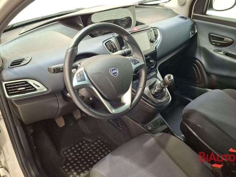 Lancia Ypsilon Ypsilon 1.0 firefly hybrid Platino s&s 70cv