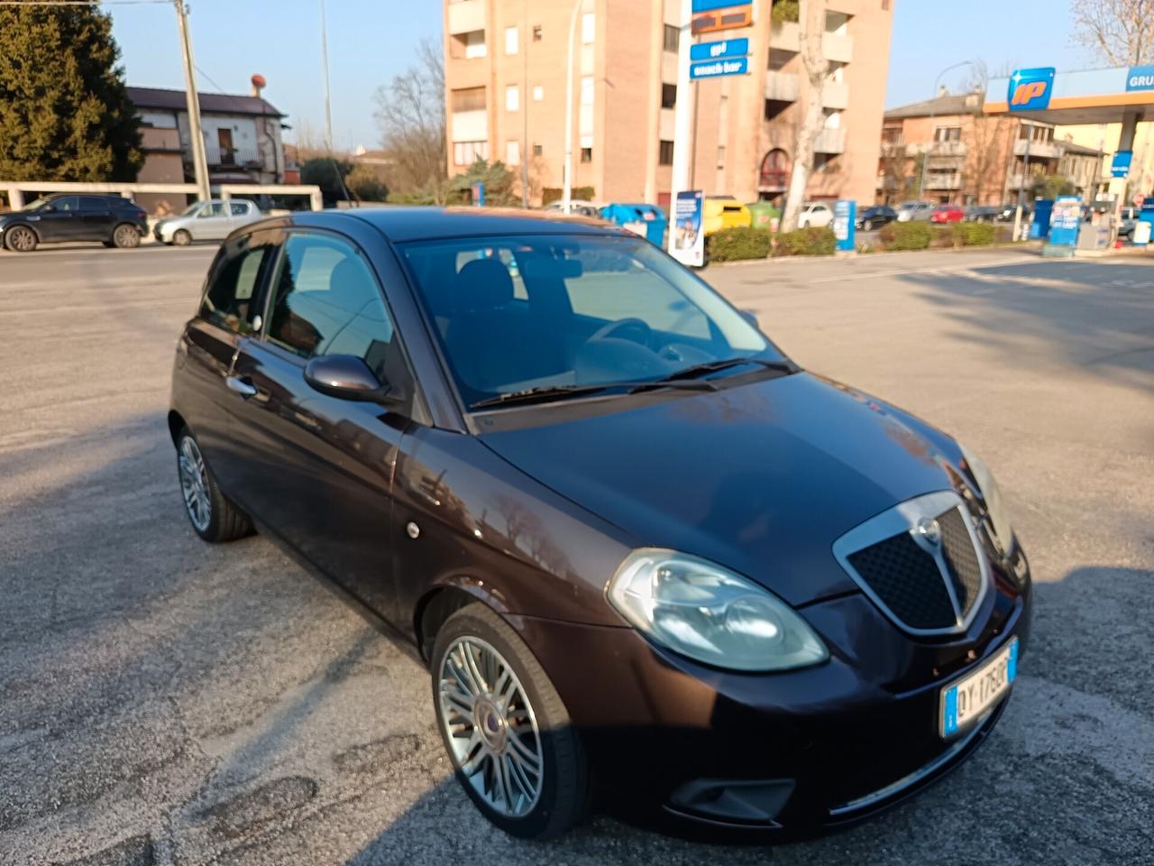 Lancia Ypsilon 1.4 Oro Ecochic GPL ok neo patente