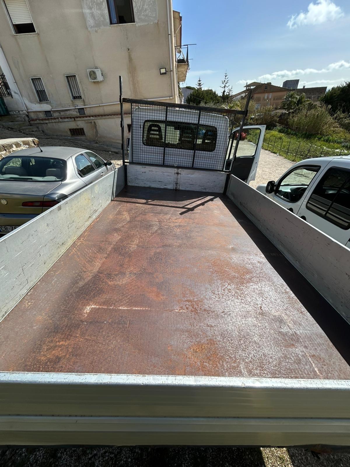 Iveco Daily 35S10 2.3 Hpi TDI PC Cabinato