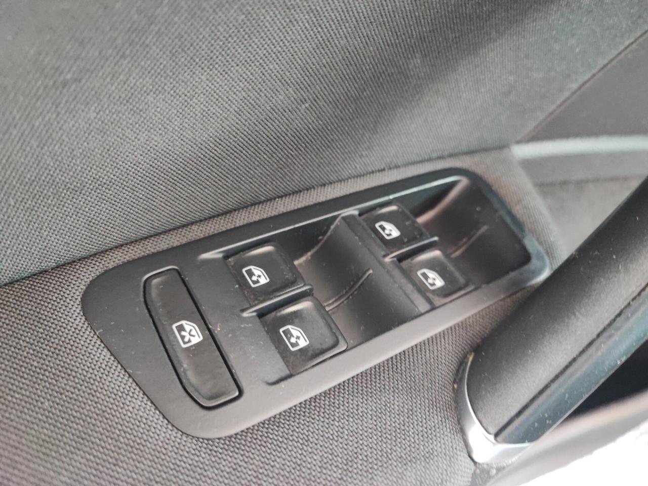 Volkswagen Golf 1.6 TDI 110 CV RLINE EDITION