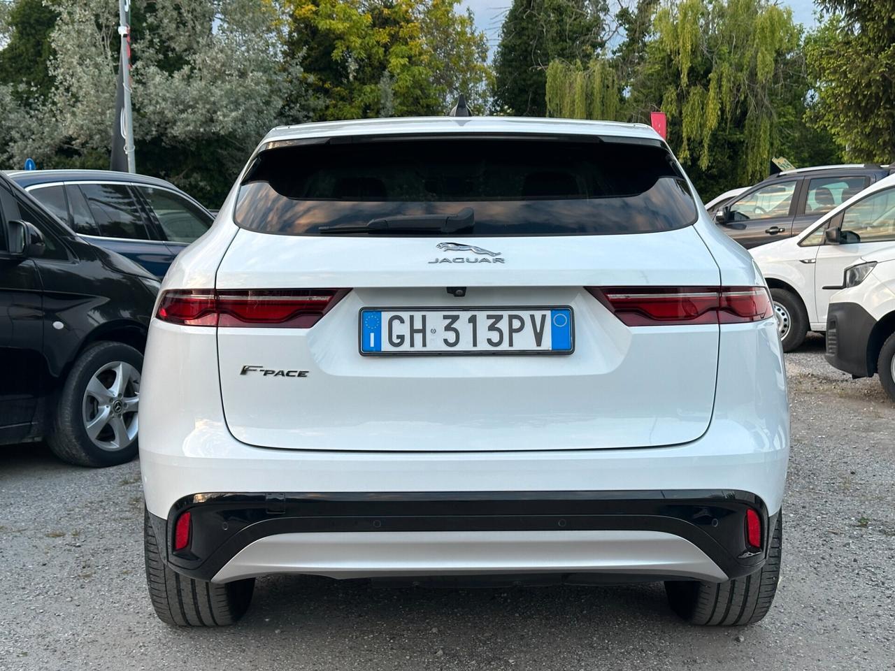 Jaguar F-Pace AUTOCARRO 4 POSTI 2.0 D 163 CV AWD aut. SE
