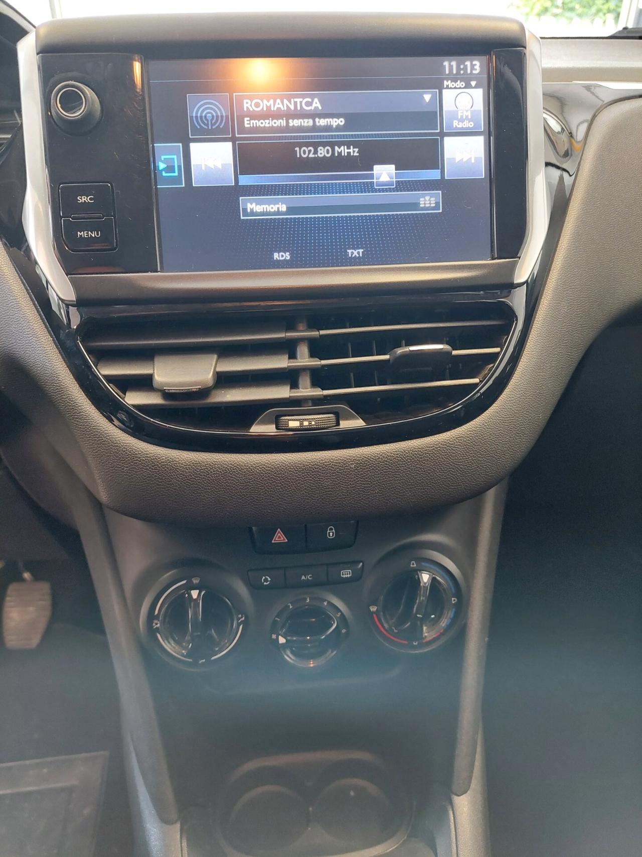 Peugeot 208 PureTech 82 5 porte Allure