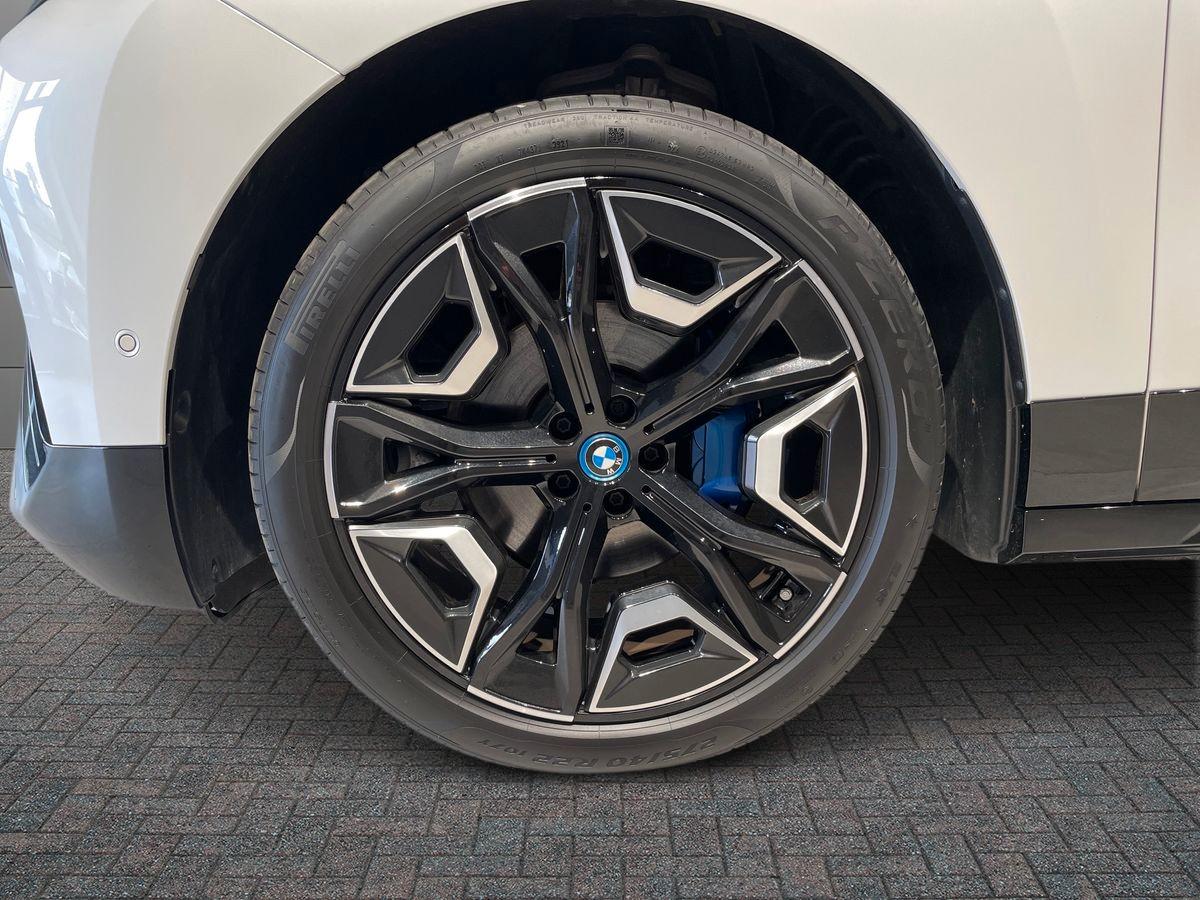 BMW iX i20 2021 - iX xdrive50