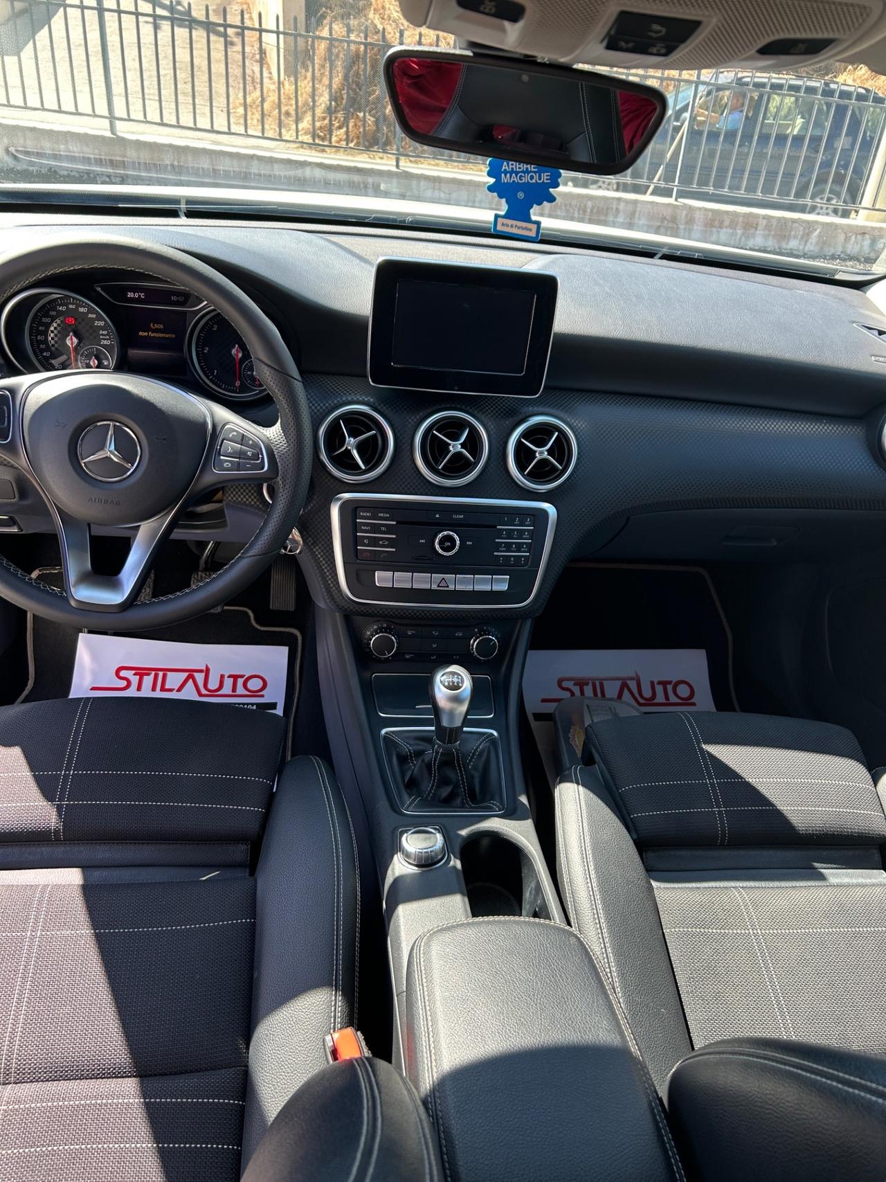 Mercedes-benz A 180 A 180 d Premium