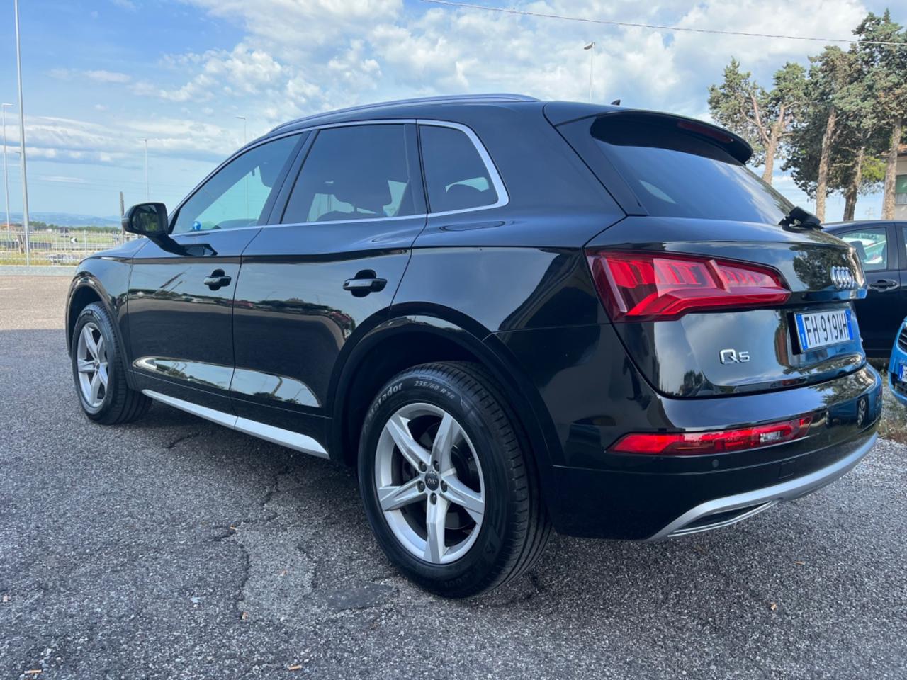 Audi Q5 2.0 TDI 190 CV quattro S tronic Business Sport