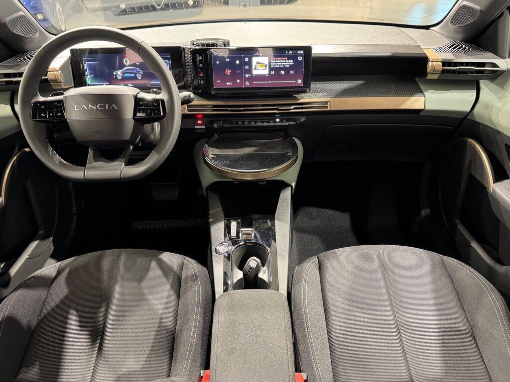 Lancia Ypsilon 1.2 mhev e-dct