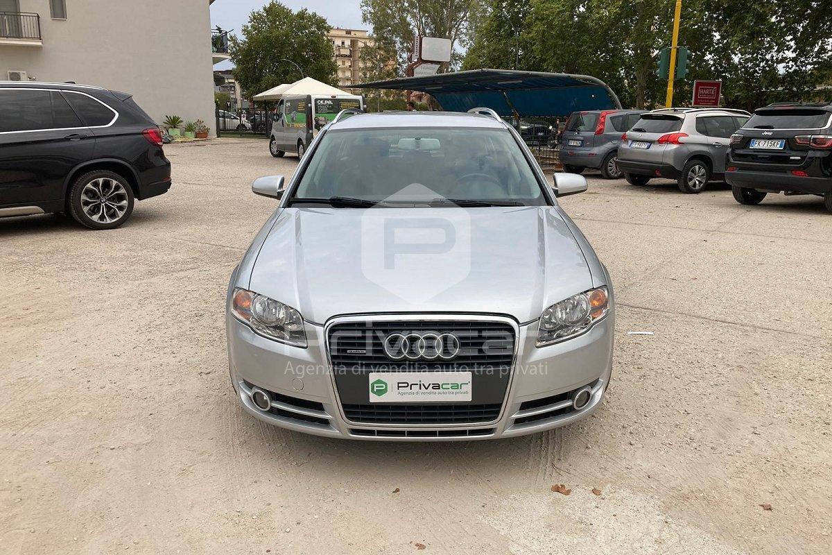 AUDI A4 2.0 16V TFSI Avant quattro Top