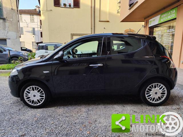 LANCIA Ypsilon 1.2 69 CV 5 porte GPL Ecochic Silver NEOPATENTATI