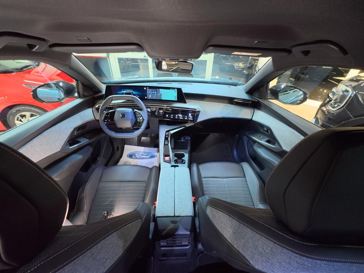 Peugeot 3008 Hybrid 136 e-DCS6 Allure KM ZERO