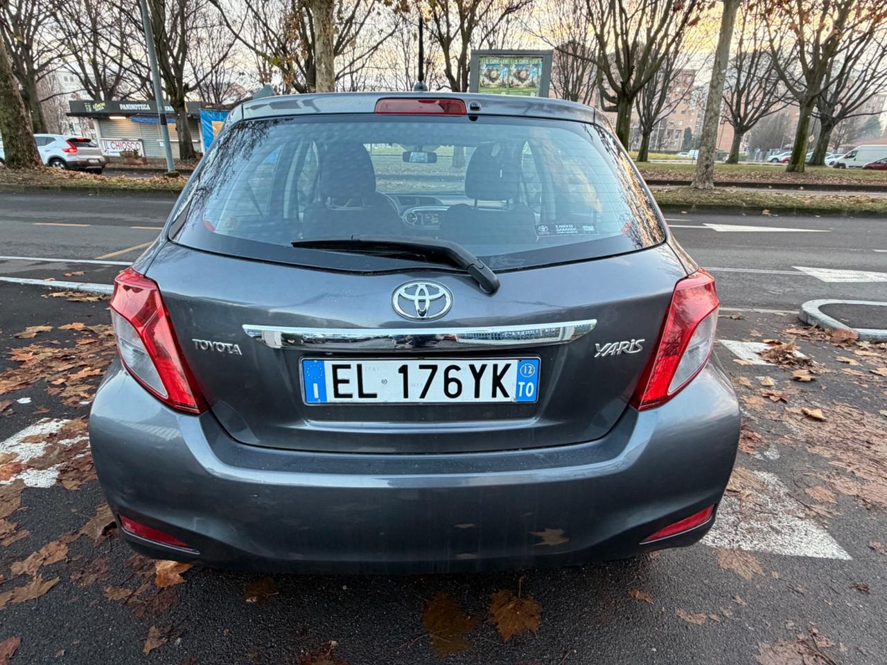 Toyota Yaris 1.0 5 porte Lounge Navi