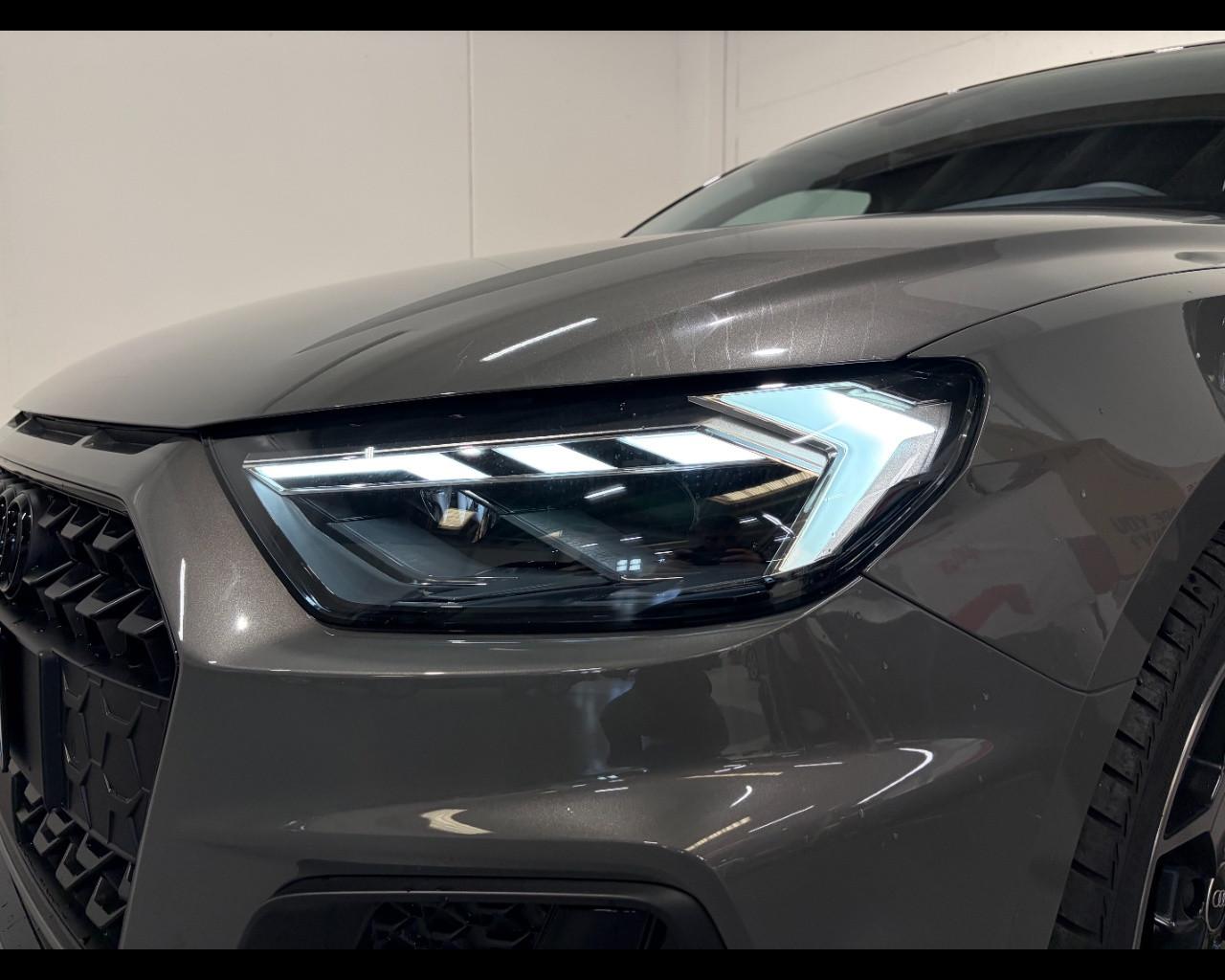 AUDI A1 SPORTBACK 30 TFSI S-TRONIC IDENTITY BLACK