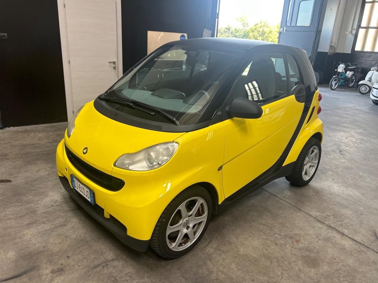 Smart ForTwo 1000 52 kW coupé pure