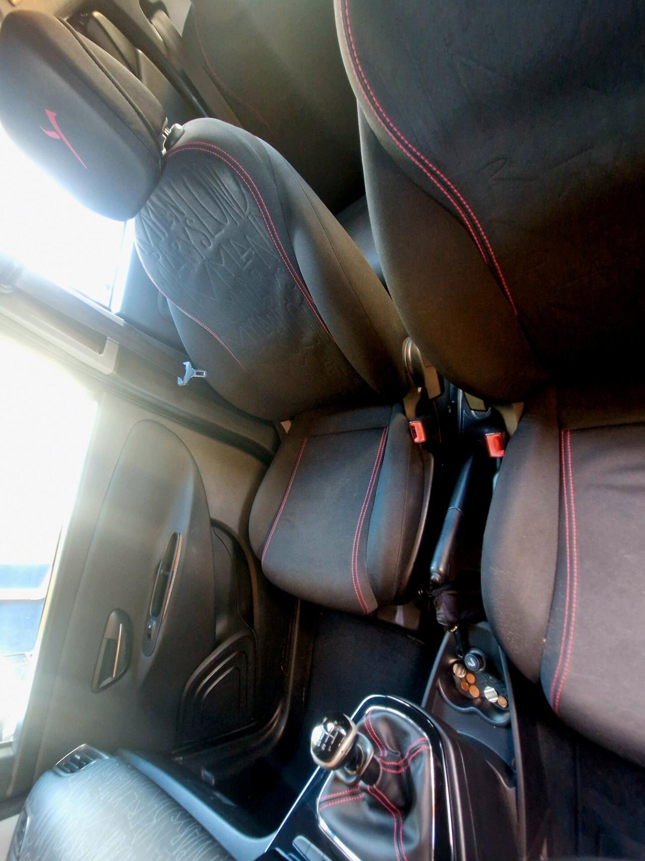 Lancia Ypsilon 1.2 69 CV 5 porte GPL Ecochic Elefantino