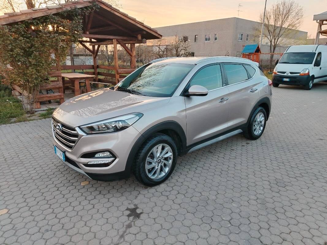 Hyundai Tucson 1.7 crdi Sound 2wd 115cv