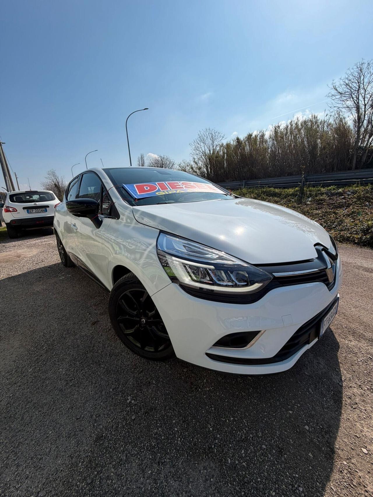 Renault Clio dCi 8V 75 CV 5 porte Duel2