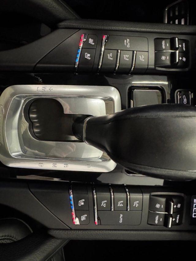 PORSCHE Cayenne 3.0 Diesel //TETTO//SPORT CHRNO//21