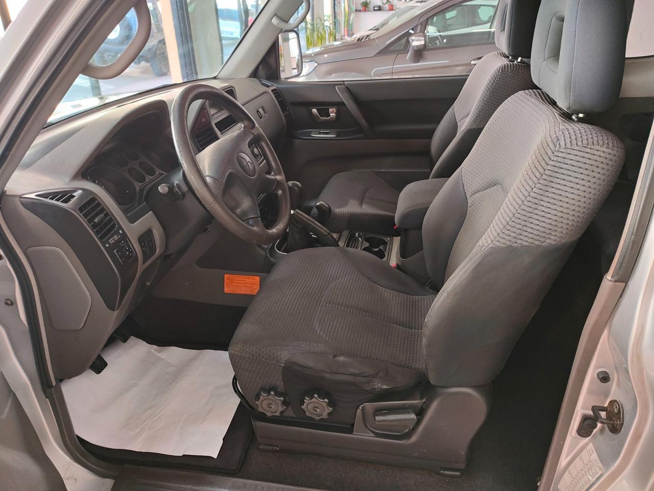 Mitsubishi Pajero 2.5 TDI 3p. GLX