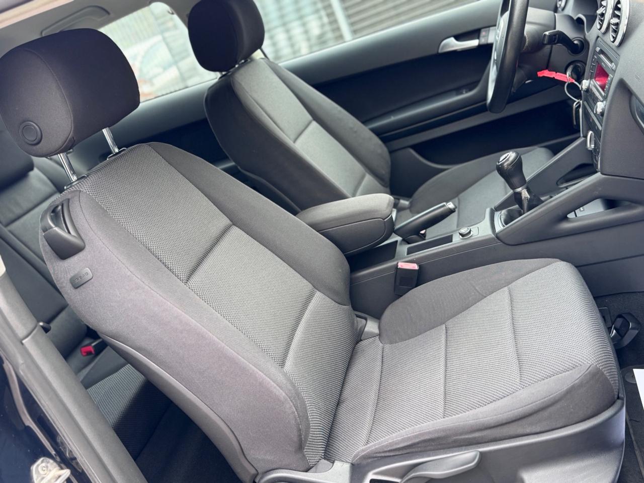 Audi A3 1.6 Benzina Neopatentati - Frizione e cinghia fatti