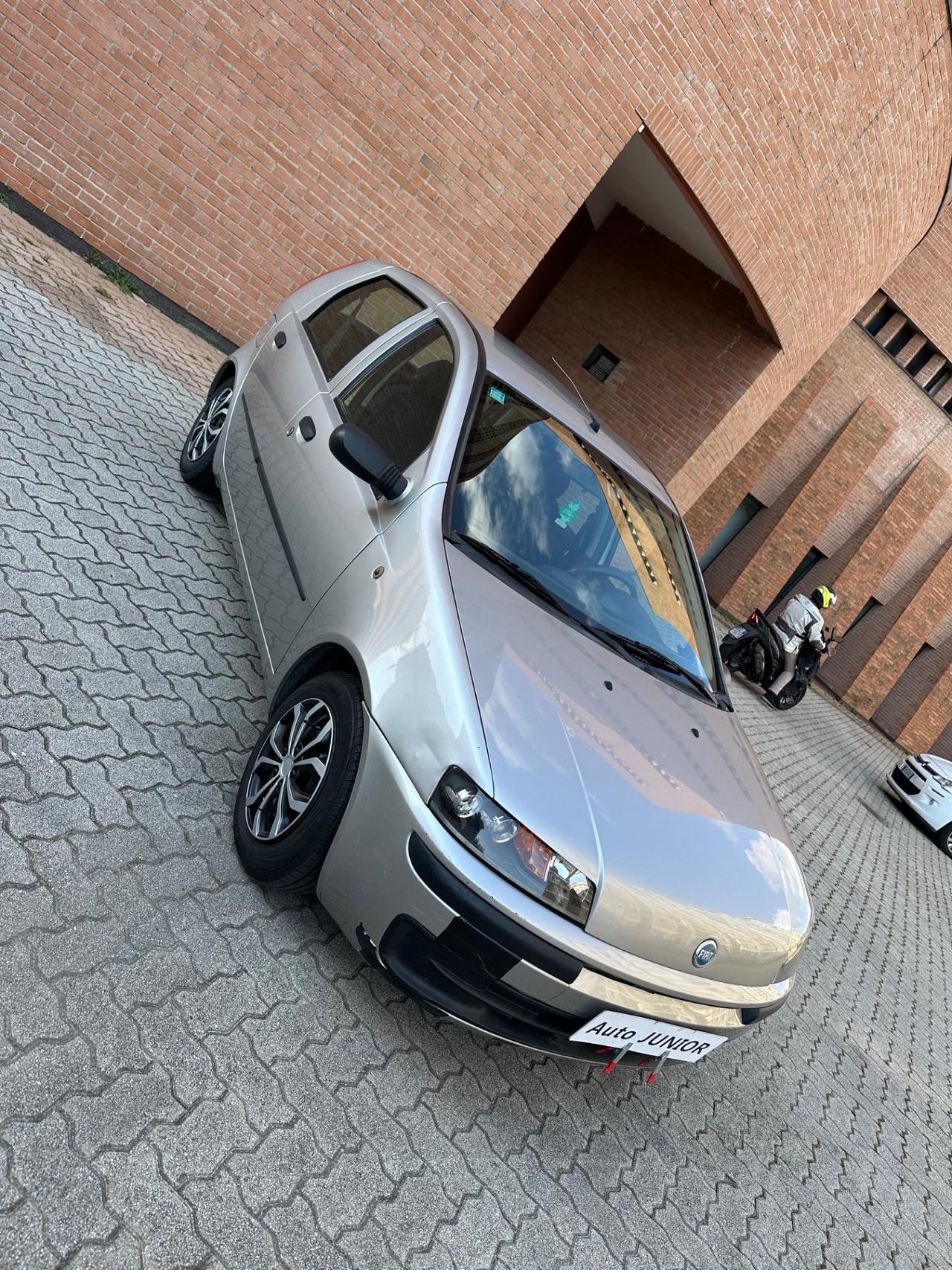 Fiat Punto 1.2i 16V cat 5 porte ELX