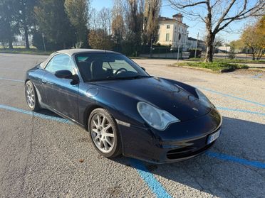 Porsche 911 Carrera Cabriolet modello 996