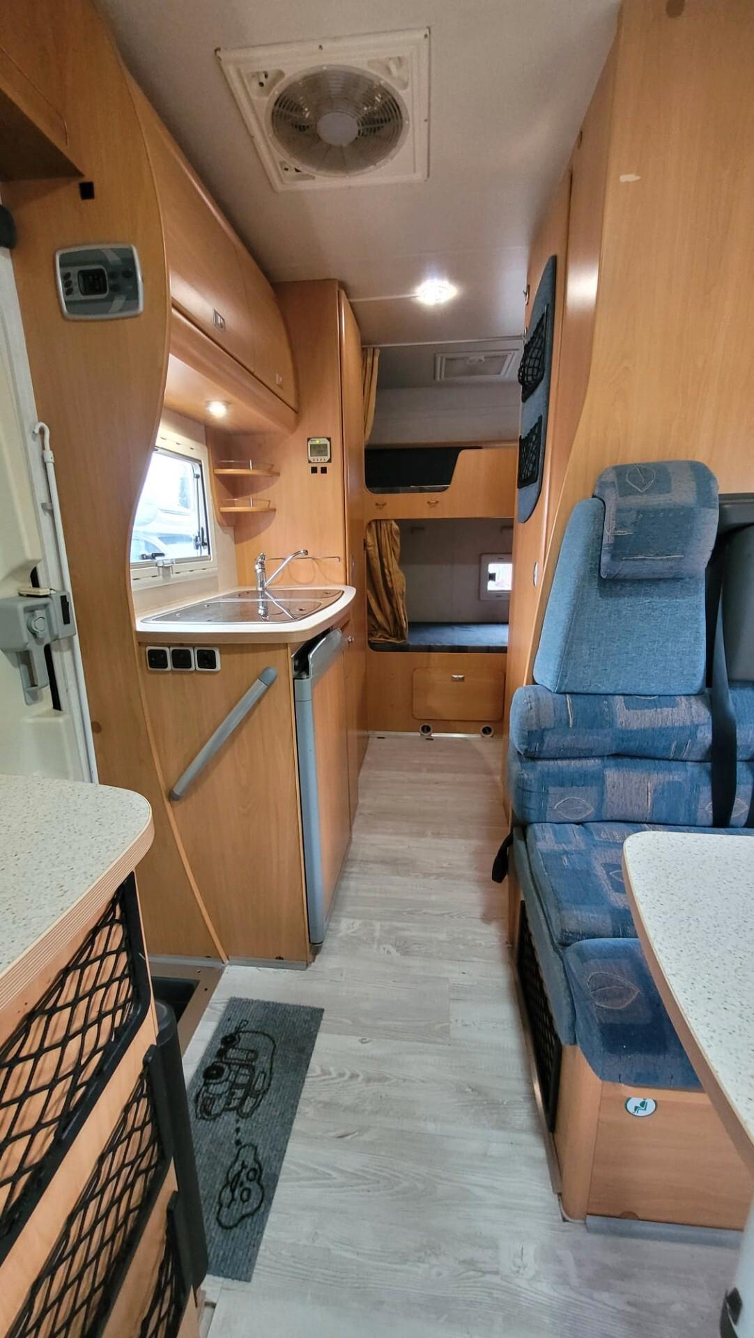 Challenger Mageo 123 Mansardato con letti a castello in coda