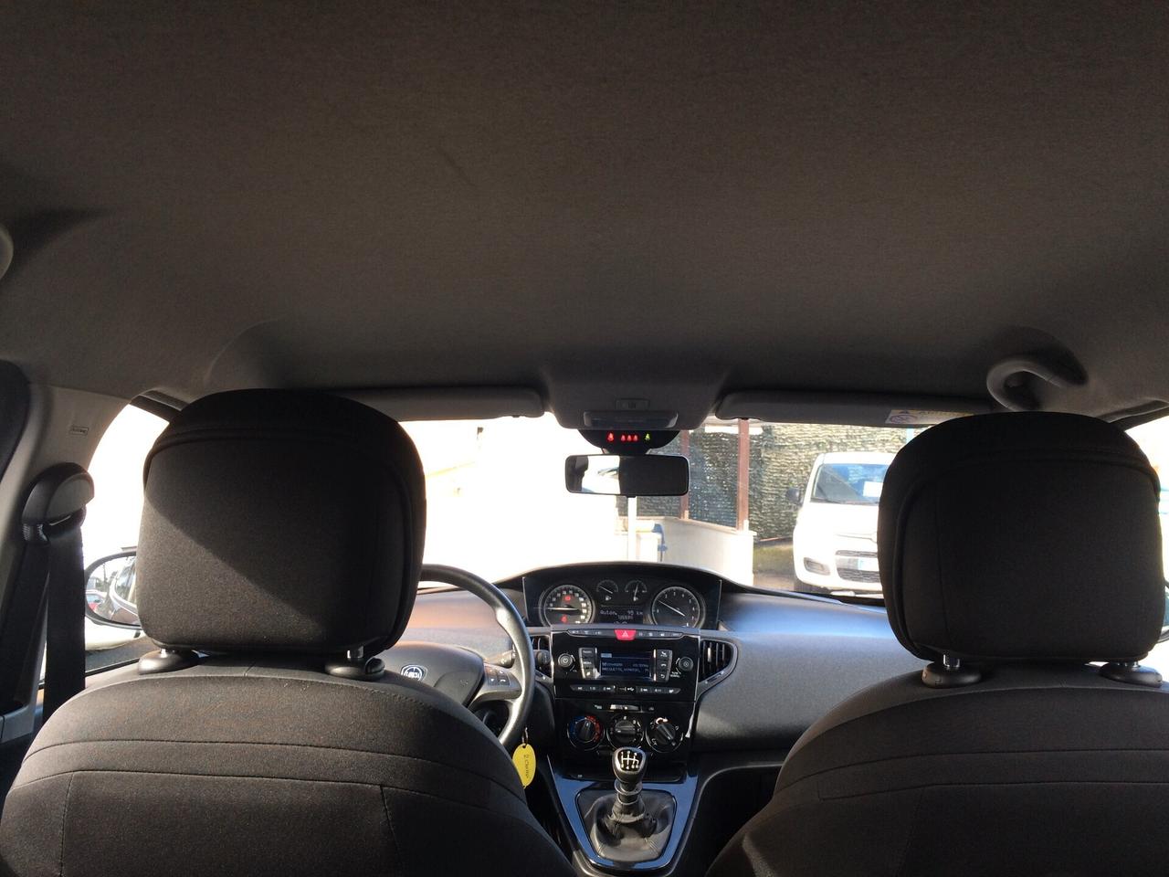 2022 Lancia Ypsilon 1.0 FireFly 5 porte S&S Hybrid Ecochic Silver tagliandata +garanzia !!!