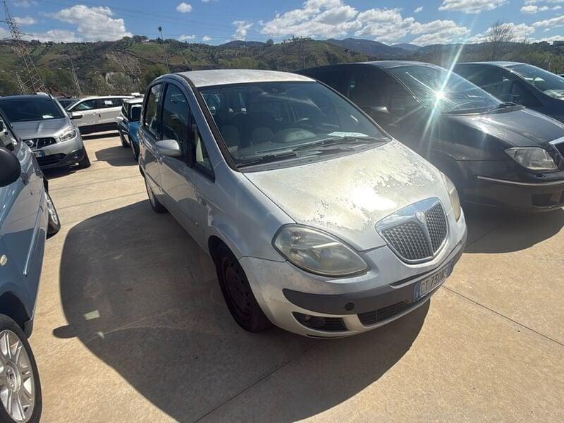 Lancia Musa I 2004 1.9 mjt Oro