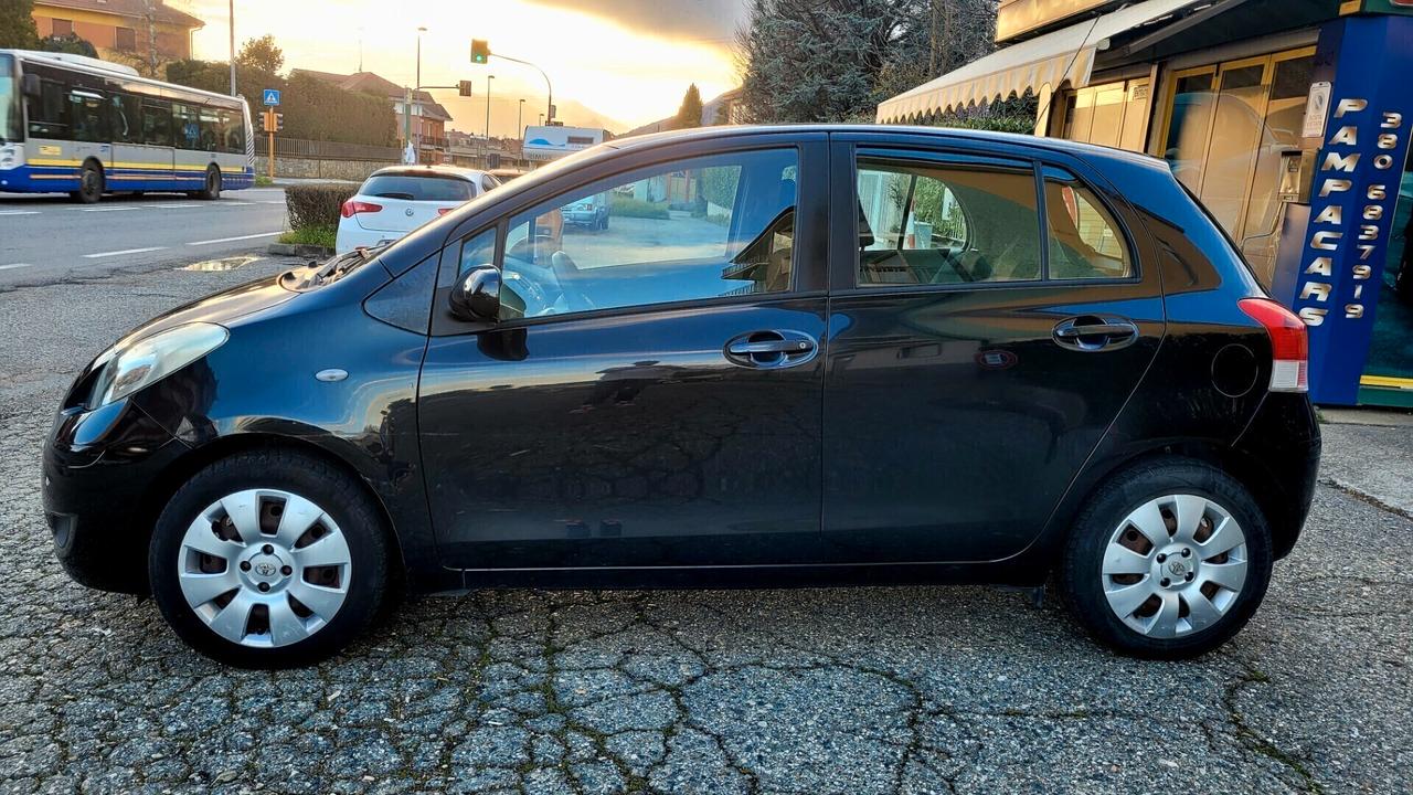 Toyota Yaris 1.0 5 porte Sol GPL
